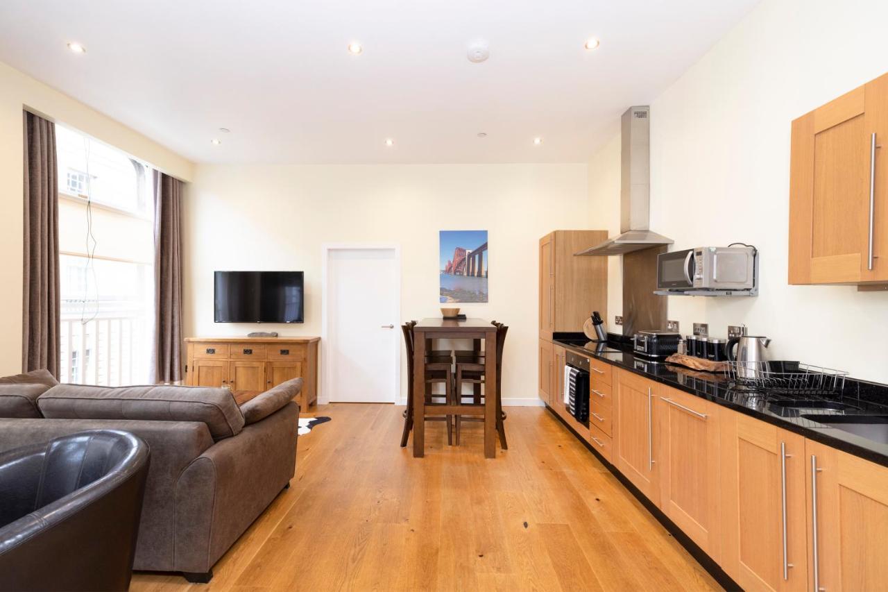 Joivy 1 Bed Flat In Old Town, Next To St Giles Cathedral Apartment เอดินบะระ ภายนอก รูปภาพ