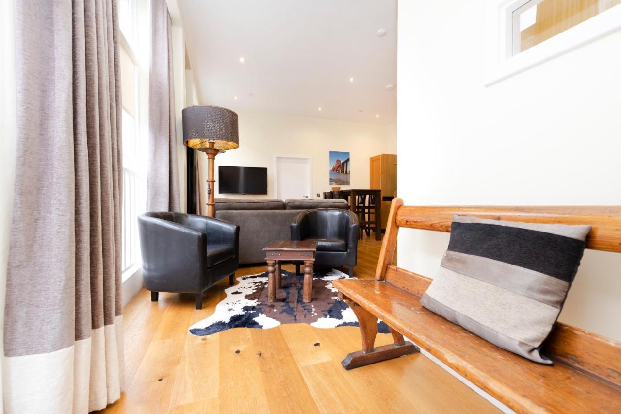 Joivy 1 Bed Flat In Old Town, Next To St Giles Cathedral Apartment เอดินบะระ ภายนอก รูปภาพ