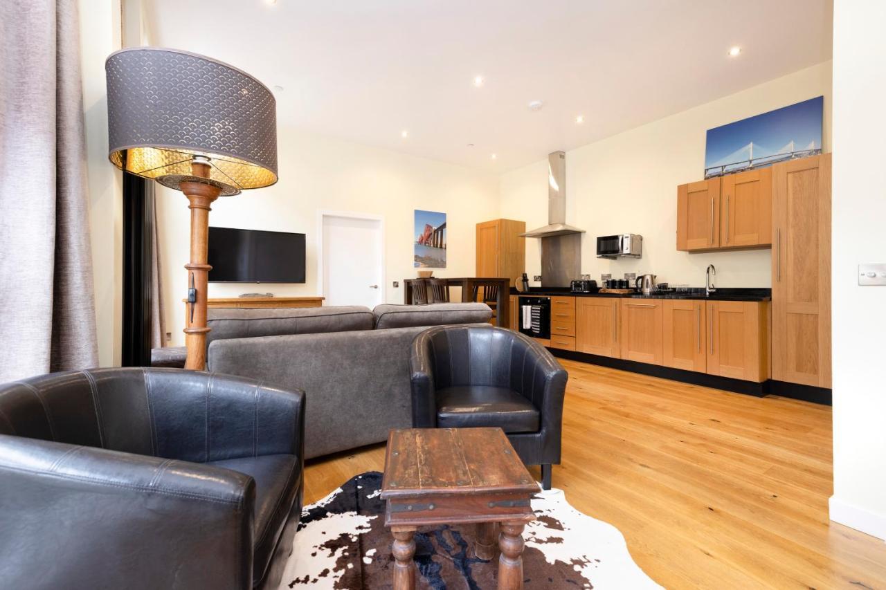 Joivy 1 Bed Flat In Old Town, Next To St Giles Cathedral Apartment เอดินบะระ ภายนอก รูปภาพ