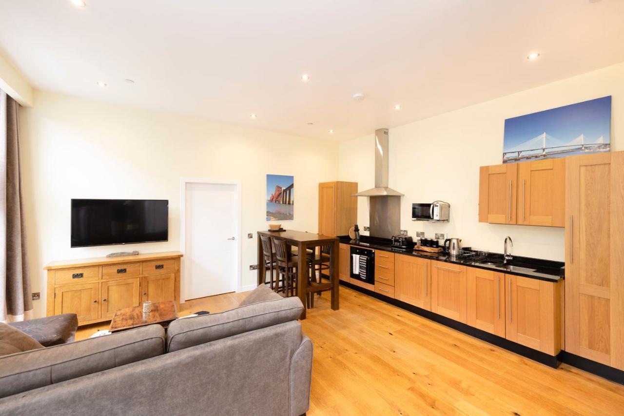 Joivy 1 Bed Flat In Old Town, Next To St Giles Cathedral Apartment เอดินบะระ ภายนอก รูปภาพ