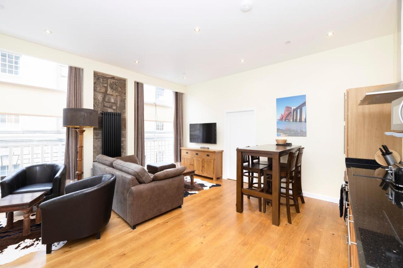 Joivy 1 Bed Flat In Old Town, Next To St Giles Cathedral Apartment เอดินบะระ ภายนอก รูปภาพ
