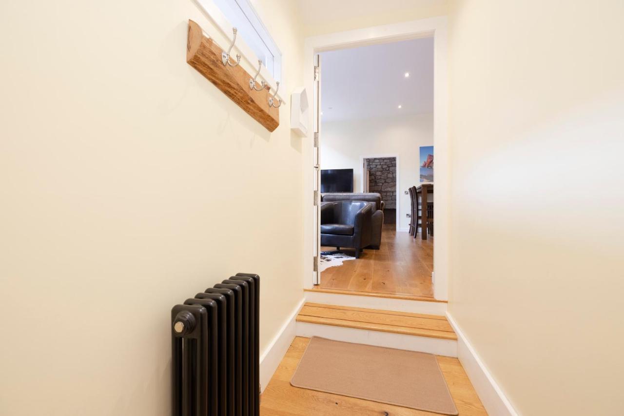 Joivy 1 Bed Flat In Old Town, Next To St Giles Cathedral Apartment เอดินบะระ ภายนอก รูปภาพ