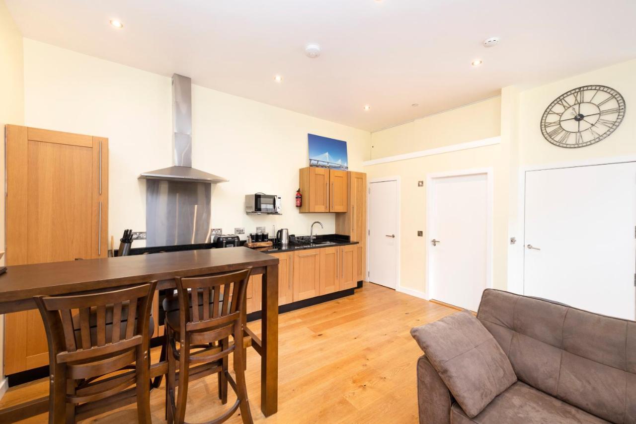 Joivy 1 Bed Flat In Old Town, Next To St Giles Cathedral Apartment เอดินบะระ ภายนอก รูปภาพ